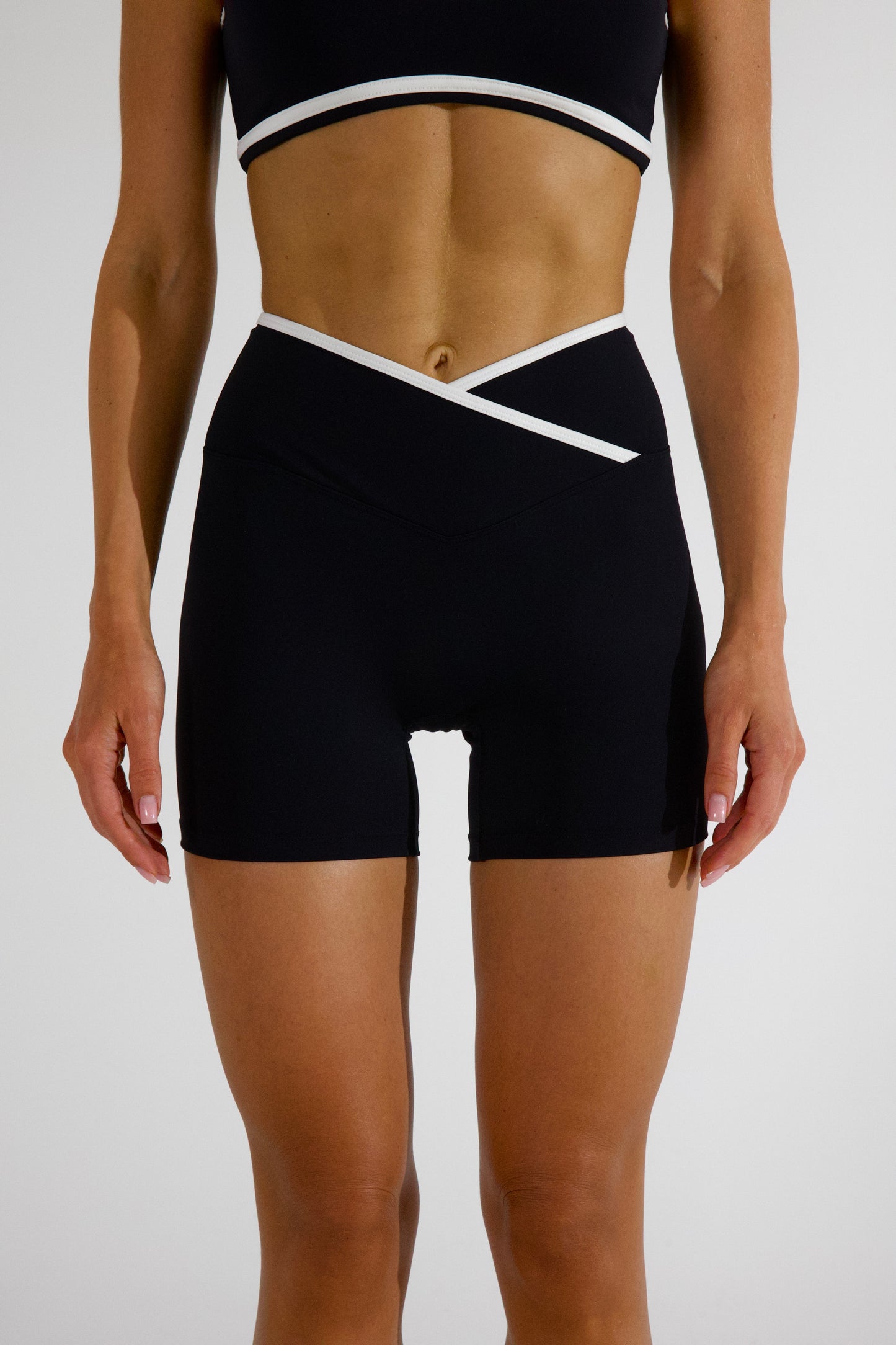 VIVIAN SHORTS