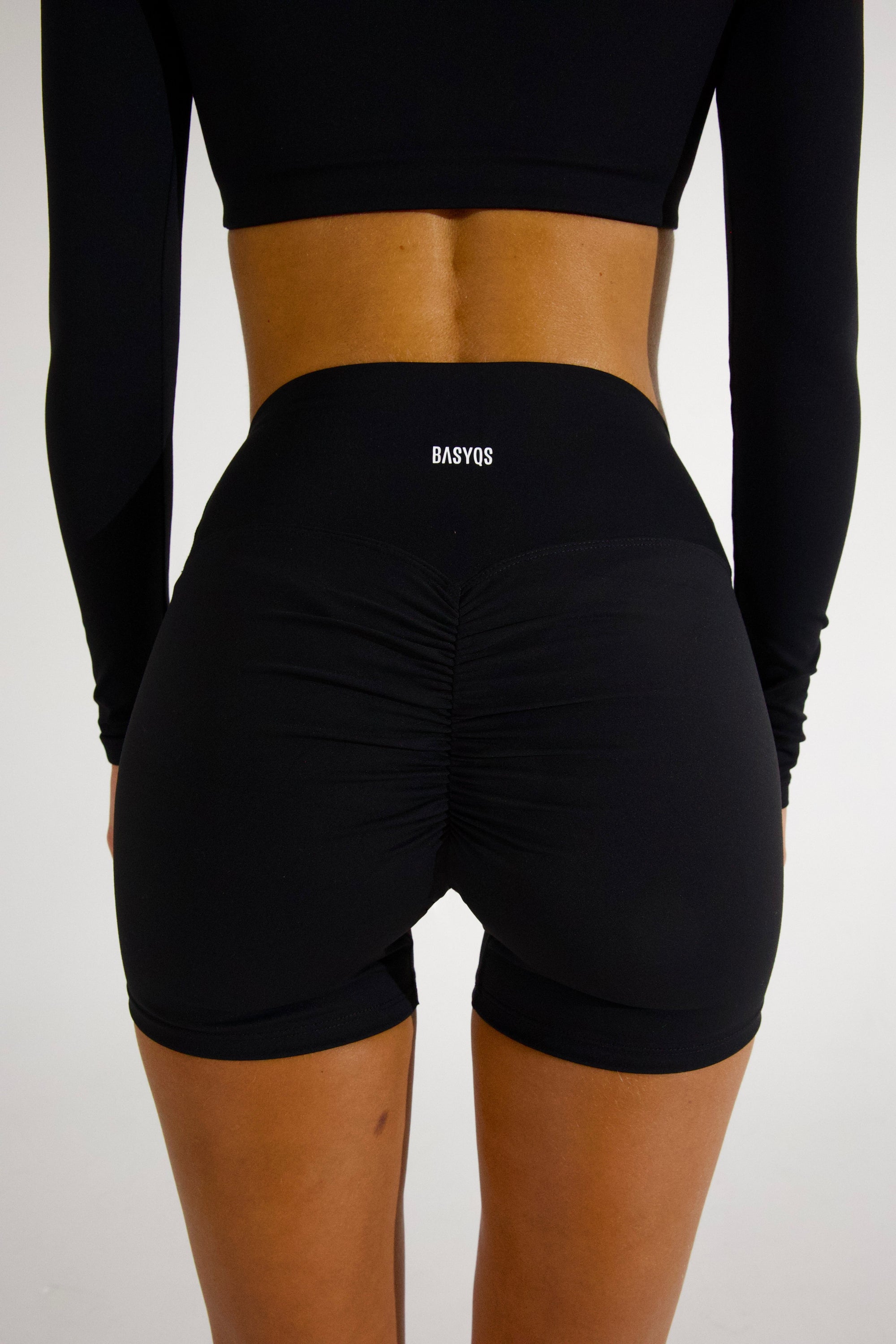 CLAUDIA SCRUNCH SHORTS