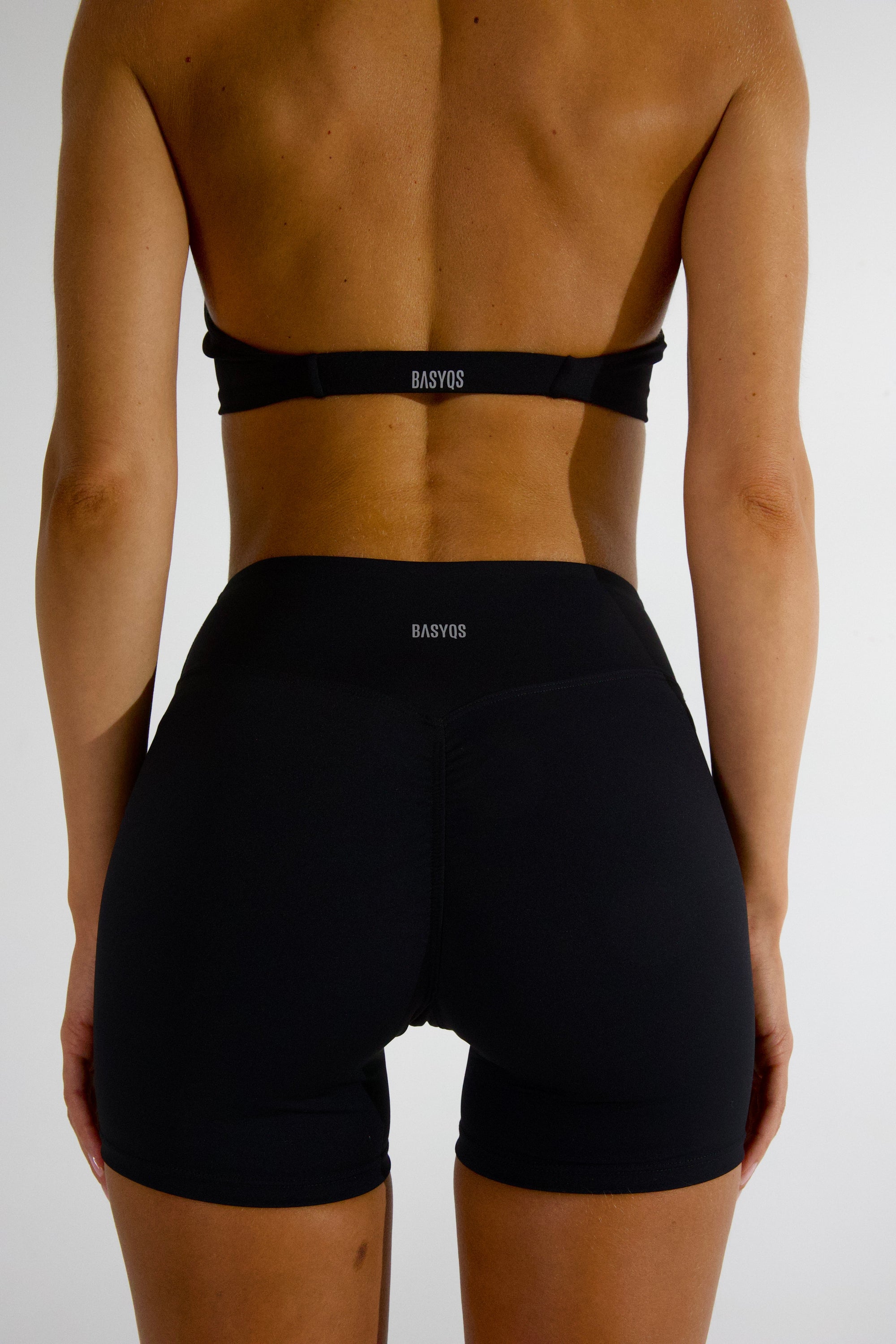 HAILEY TWIST CROP