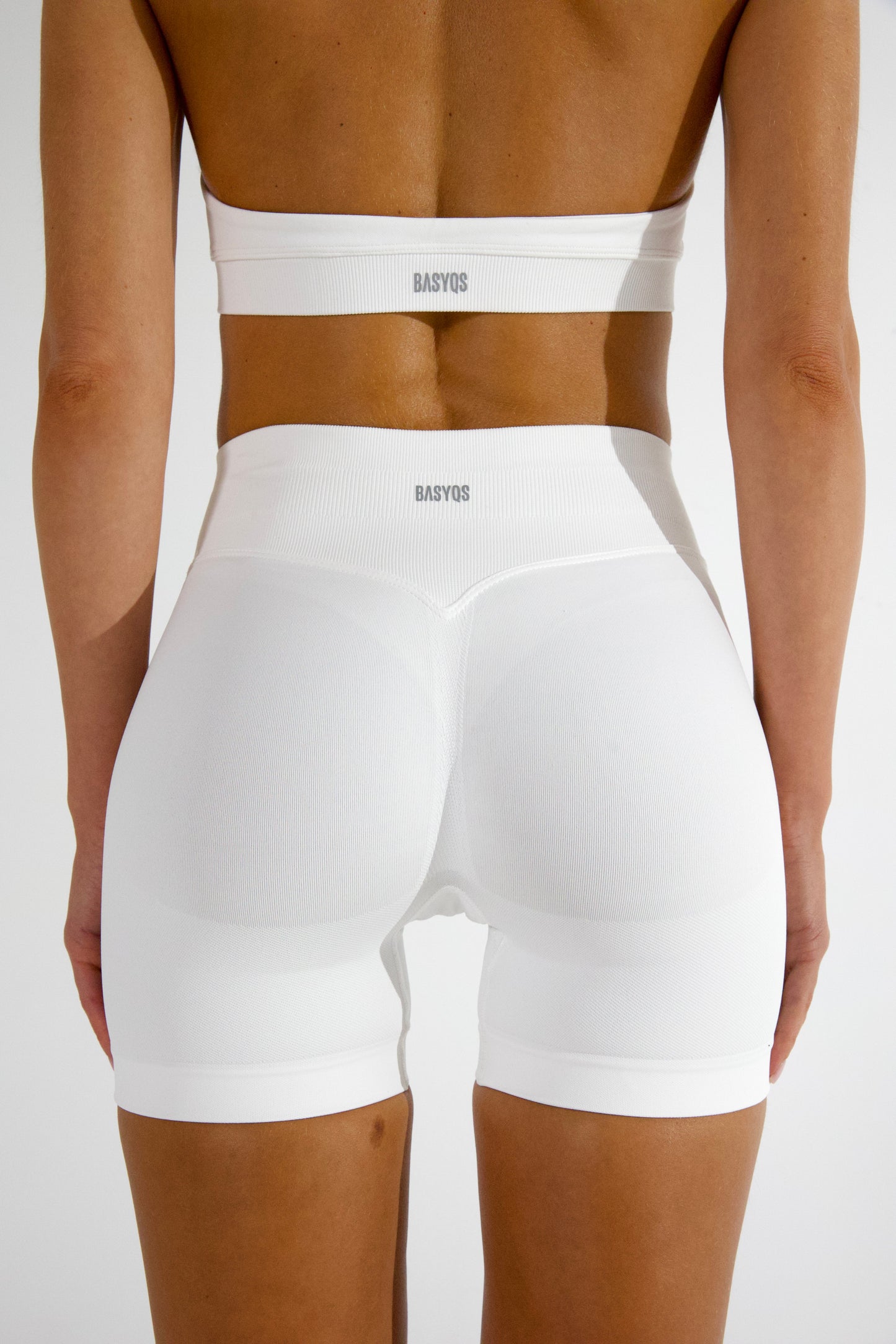 AURA SHORTS